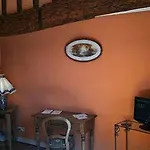 Chateau De Sissi Сассео-ле-Мокондюи